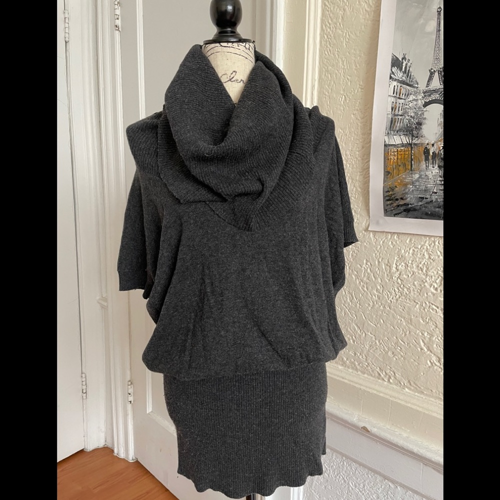 Banana republic -Short sleeves Sweater dress -gray
